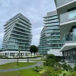 Wave- Sea View Premium 8th Floor Apartman *