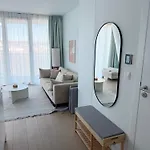 Wave- Sea View Premium 8th Floor Apartman Międzyzdroje