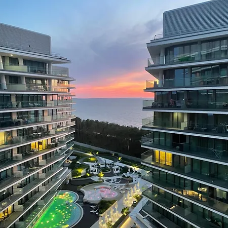 Wave- Sea View Premium 8th Floor Apartment