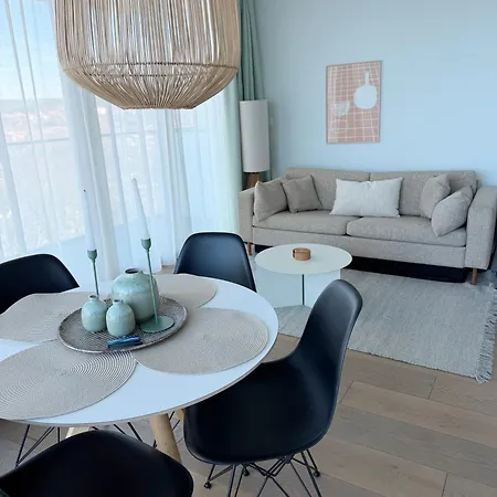 Apartment Wave- Sea View Premium 8th Floor